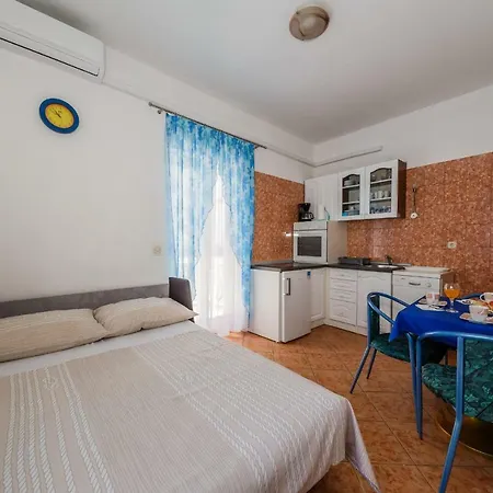 Apartments Sea Star Kastela Exterior photo