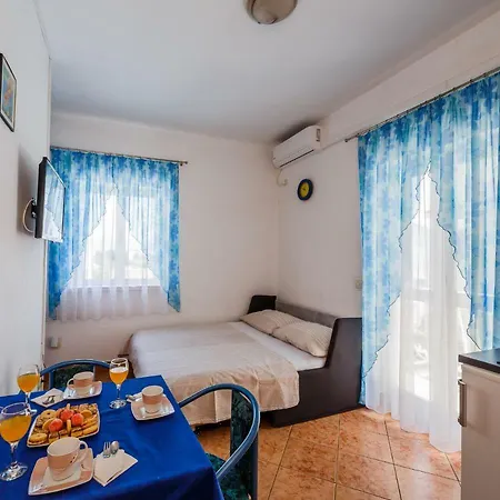 Apartments Sea Star Kastela Exterior photo