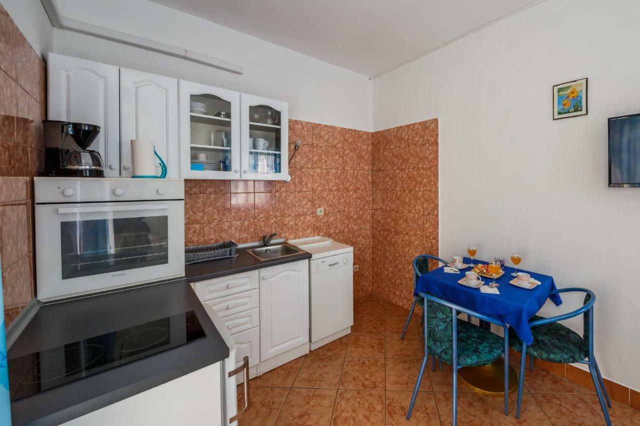 Sea Star Apartment *
